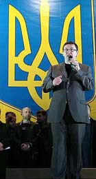 Юрий луценко: «я никому не позволю вбить клин между «нашей украиной- народной самообороной» и бют»