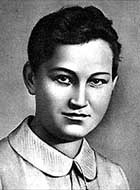 29 ноября 1941 года фашисты казнили 18-летнюю партизанку зою космодемьянскую