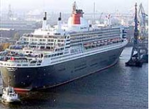 Самый большой в мире круизный лайнер «куин мэри 2» налетел на неизвестное препятствие при выходе из порта во флориде