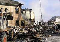 В центре луганска взорвались два дома. Шесть человек погибли, еще 20 ранены