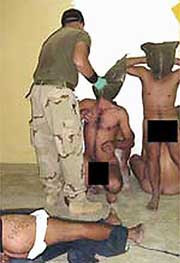 Австралийцы показали по телевидению новые шокирующие фотографии пыток заключенных в багдадской тюрьме «абу-граиб»