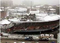 Вчера утром в москве обрушилась крыша басманного рынка. Погибли 49 человек