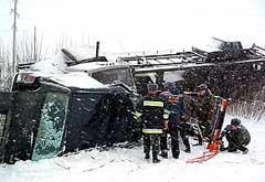 Двое погибших, двое раненых и шесть разбитых машин&nbsp;— итог крупной автокатастрофы в ровенской области