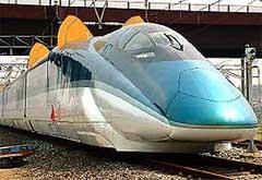 Вчера пассажиры самого быстрого в мире поезда прокатились со скоростью 366 км/ч