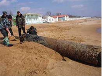 На пляж в феодосии море выбросило четырехметровую торпеду, начиненную 100 килограммами взрывчатки