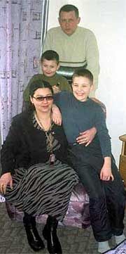 «наши мальчики наконец-то начали драться друг с другом. Значит, стали совсем родными»