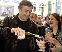 Президент грузии михаил саакашвили: «спасибо организаторам бойкота из россии! Теперь наши вина знают и в европе, и в америке»
