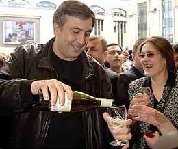 Президент грузии михаил саакашвили: «спасибо организаторам бойкота из россии! Теперь наши вина знают и в европе, и в америке»