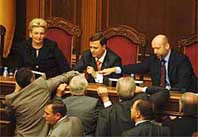Вчера верховная рада установила рекорд: народные депутаты провели заседание за&#133; Пять минут