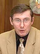 Юрий луценко: «мы имеем парад амбиций и двойных стандартов у тех, кому люди делегировали право управлять страной»