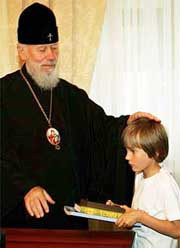 Митрополит владимир благословил создателей фильма «маленькая жизнь», главным героем которого стал мальчик, живущий в монастыре