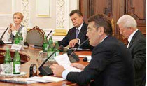 Виктор ющенко: «убежден, что в политической жизни страны наступает момент истины. Нам надо принимать решение»