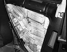 Из украины контрабандисты пытались вывезти миллионы рублей в&#133; Задних крыльях вазовской «восьмерки»