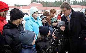 Виктор ющенко: «наша цель&nbsp;— дать детям, лишенным родительской опеки, возможность не быть оторванными от общества»