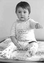 Ребенок, потерявший родителей, уже три недели находится в запорожской детской клинической больнице n 1