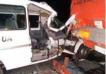 В маршрутке, «догнавшей» грузовик на трассе киев-житомир, один пассажир погиб, а еще шесть получили травмы