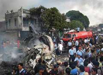 «боинг-737» разлетелся на части. Повсюду были обгоревшие тела, пламя полыхало в десятке домов»