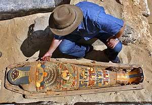 Близ каира нашли мумию, возраст которой составляет 2300 лет