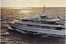 Российская пресса утверждает, что миллиардер роман абрамович подарил президенту путину яхту стоимостью 47 миллионов долларов