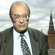 В москве, так и не оправившись от последствий автомобильной аварии, скончался известный советский и российский журналист отто лацис