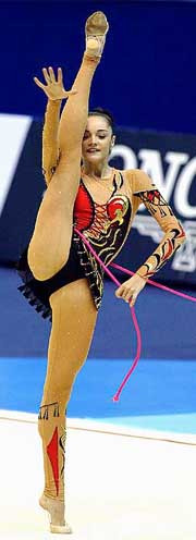 Обладательница бронзовой олимпийской медали по художественной гимнастике анна бессонова: «ходить на шпильках не могу&nbsp;— слишком болят ноги, каждую ночь сплю с компрессами на стопах»