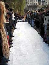 Международный день студента учащиеся «львовской политехники» отметили созданием конспекта длиной&#133; 303 метра!