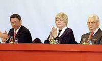 Юрий бойко: «скорость, с которой успела перессориться новая власть, может попасть в книгу рекордов гиннесса»