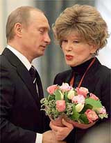 На церемонии вручения президентом россии орденов «звездным» юбилярам владимир шаинский целовал всем дамам ручки