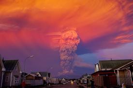 Виверження вулкана Кальбуко в Чилі
