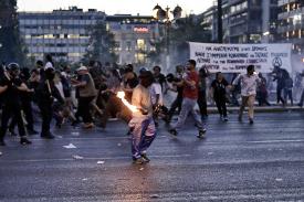Массовые беспорядки в Афинах