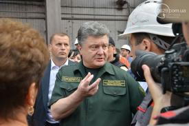 Петро Порошенко відвідав "гарячу точку" - місто Маріуполь
