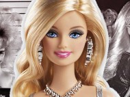 Производитель Барби выпустил куклу в образе Дэвида Боуи