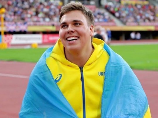 Украинский юниор с рекордом выиграл чемпионат Европы (фото)
