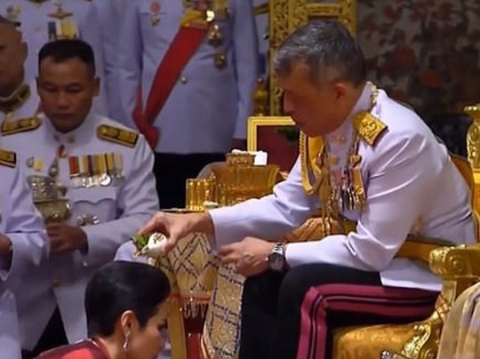 Король Таиланда и его любовница