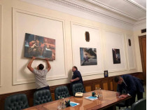 Картины в Офисе президента