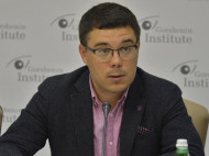 Причина роспуска ЦИК — проведение референдума о легализации новых соглашений по Донбассу, — Березовец 