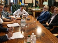 Монополии Коломойского не будет, – Зеленский