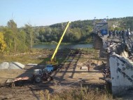 "Символ единения и примирения": за строительством моста в Станице Луганской теперь можно наблюдать онлайн 