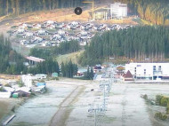 Зима в начале осени: в сети показали фото первого снега в Буковеле