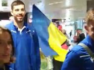 Сборную Украины по волейболу в «Борисполе» встретили как героев: трогательное видео