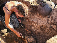 Ценная историческая находка: на Мамай-горе под Запорожьем обнаружена нетронутая могила скифского всадника (фото)