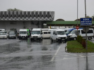 В Закарпатье водители заблокировали КПП «Тиса»: что произошло (видео)