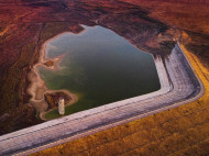 Напоминает лужу: высыхающее водохранилище в Крыму показали с высоты птичьего полета (фото)
