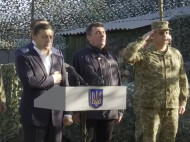 В День защитника Украины Зеленский встретился с военными на Донбассе (видео)