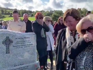 Последний розыгрыш: ирландец насмешил родных и друзей криками из гроба на своих похоронах (видео)