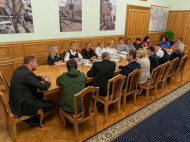 Зеленский встретился с родными погибших на Донбассе бойцов: что они обсуждали (фото)