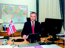  посол Норвегии в Украине Уле Хорпестад
