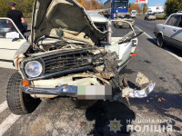 Под Одессой столкнулись автобус с легковушкой, есть погибшие: фото с места ДТП