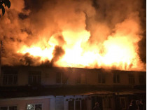 СМИ сообщили о мощном пожаре на безе ЧВК «Вагнера» в Сочи (видео)