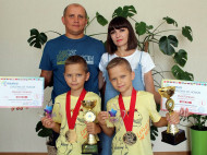 В голове «калькулятор»: 10-летние полтавские близнецы победили на всемирной олимпиаде по быстрому счету